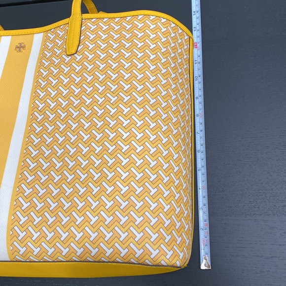 Tory Burch Yellow Tote Bag - Picture 12 of 13